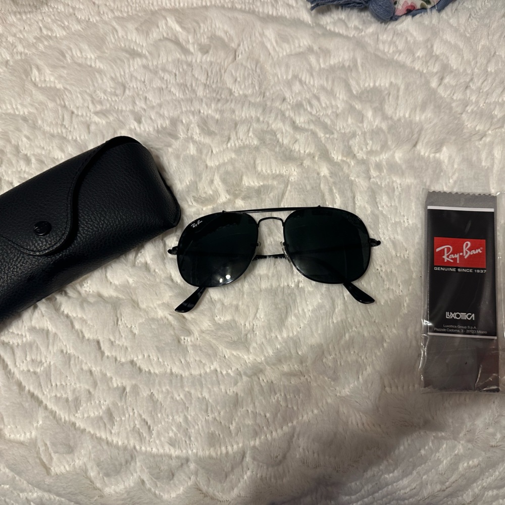 Black Raybans